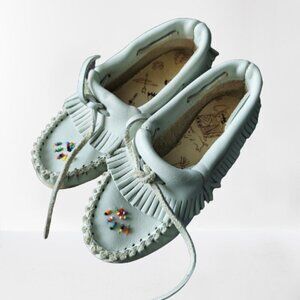 Vintage White Leather Beaded Moccasins - Kids Size 12